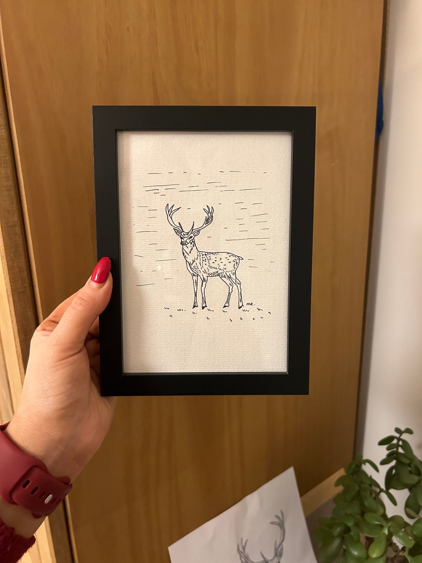 Minimalistic deer art print (with frame)